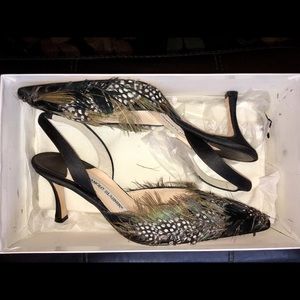 Manolo Blahnik size 37 Carolynese Satin Elk